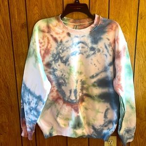 Size medium womens tie dye sweater